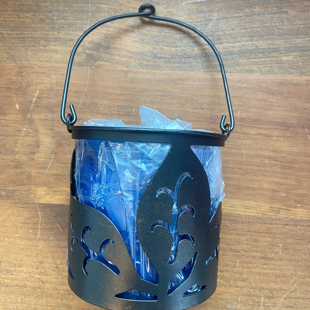 Candle Lantern with metal leaf design